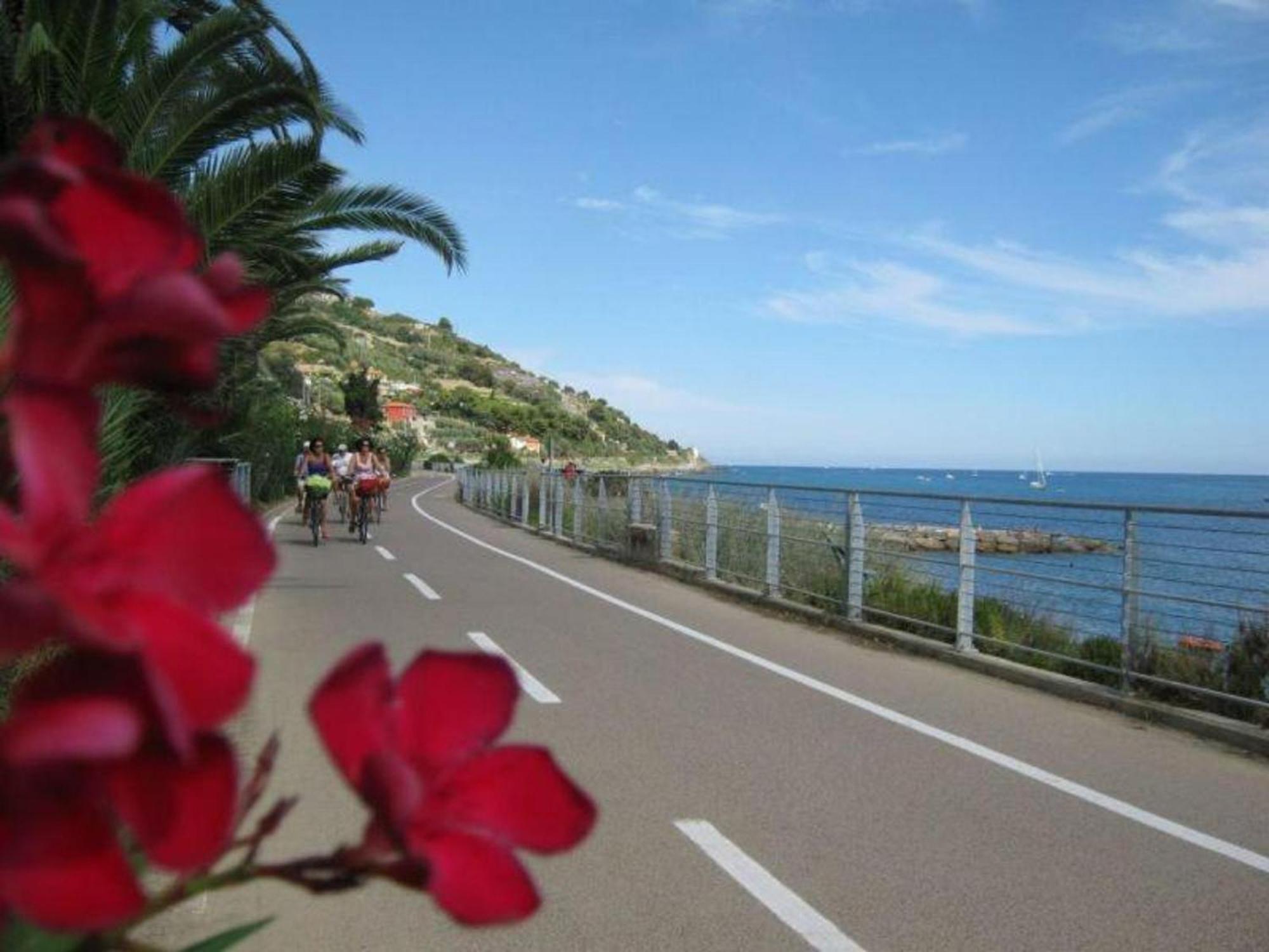 "Sapore Di Liguria" In Antico Borgo Terzorio Экстерьер фото